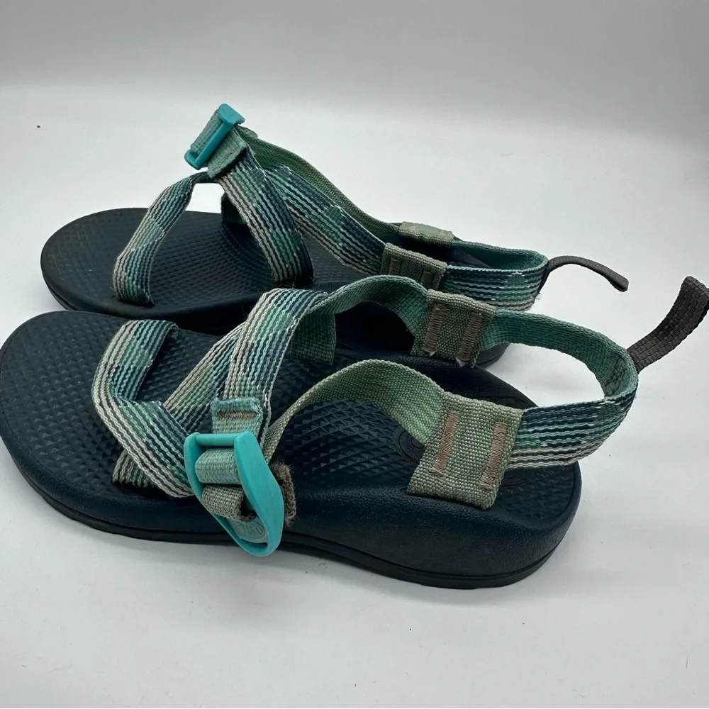 Chaco’s  Kids’ Z/1 EcoTread Marled Pine Striped Sandals Size 2
